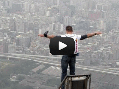 Videos > Los mejores saltos de Felix Baumgartner