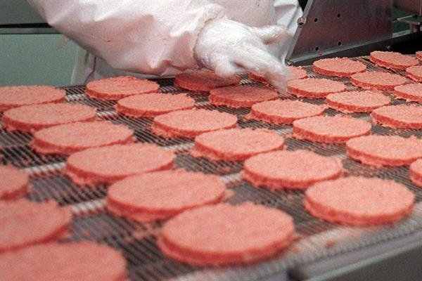 Hallaron restos de ADN de caballo y cerdo en hamburguesas