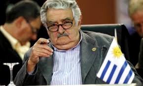 Pepe Mujica: "Estamos embuchados de tantos dólares que entran"