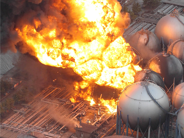 MINISTRO JAPONES ADMITE UNA POSIBLE FUGA NUCLEAR