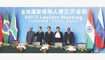 Los BRICS contra el d�lar: acuerdan financiarse en moneda local