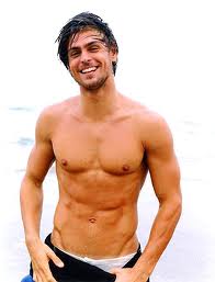 LOS ERRORES TIPICOS QUE SE COMETEN TRATANDO DE ENCONTRAR AL HOMBRE PERFECTO