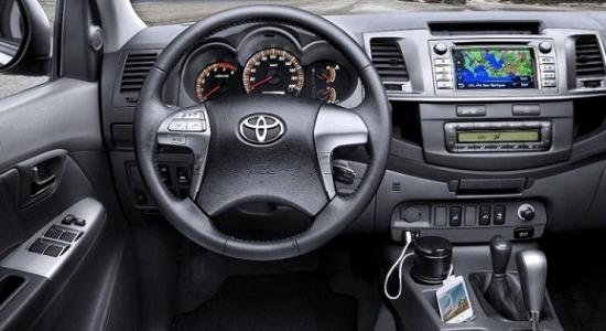 TOYOTA HILUX Y SW4 2012 - PRECIOS DETALLES Y EQUIPAMIENTO