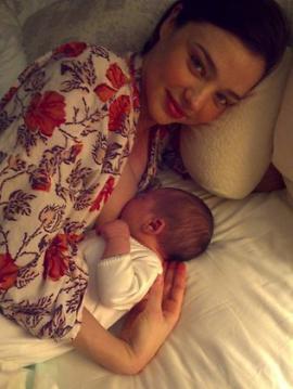 LA FOTO DE MIRANDA KERR CON SU BEBE