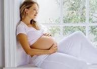 PARTO EN CASA : RIESGOS Y BENEFICIOS