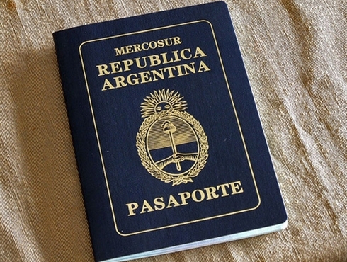 SE PODRA TRAMITAR EL PASAPORTE EN EZEIZA Y EN SOLO UNA HORA CON EL PASAJE