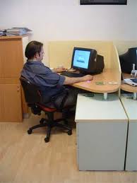 UN TRABAJO SEDENTARIO DUPLICA EL RIESGO DE SUFRIR CANCER DE INTESTINO