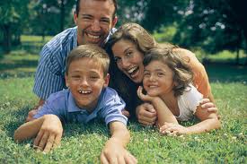 CUAL ES LA MEJOR EDAD PARA SER PADRES