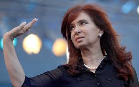 Diario 'El Pa�s' habla de un 'cristi-kirchnerismo' que podr�a ser 'un nuevo chavismo'