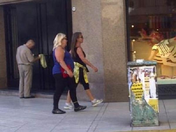 FOTO DE LILITA CARRIO EN CALZAS CAUSA FUROR EN LAS REDES SOCIALES