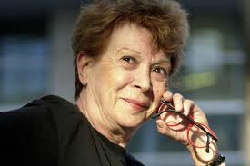 ../../../fotos-mujeres-2012/mabel-manzotti.htm