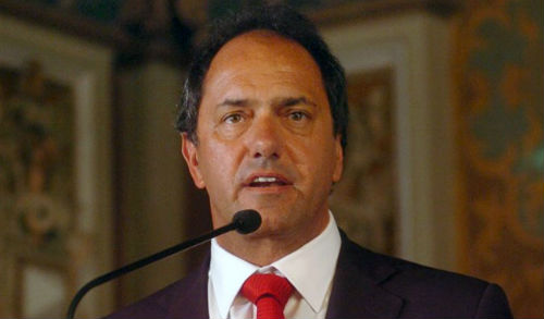 La Justicia ordena a Scioli pagar el aguinaldo completo en un plazo de cinco d�as