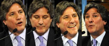 QUE DICE LA CARA DE BOUDOU NERVIOSO INCOMODO Y TENSIONADO