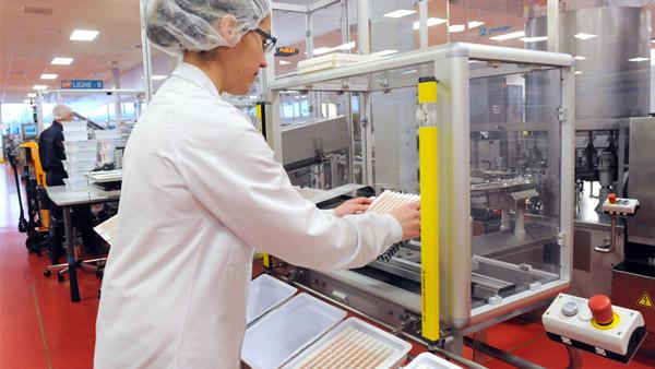 MULTAN A LABORATORIO POR PROBAR VACUNAS CON BEBES