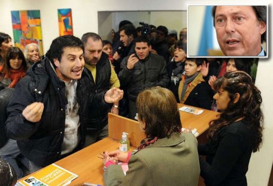 CA�UELAS: LOS VECINOS PIDEN JUSTICIA Y SEGURIDAD