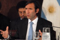 Lorenzino: No se sale de una crisis de deuda con m�s ajuste