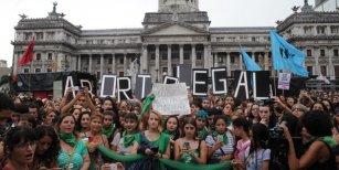 Cómo viven los ministros de Mauricio Macri el debate por la despenalización del aborto