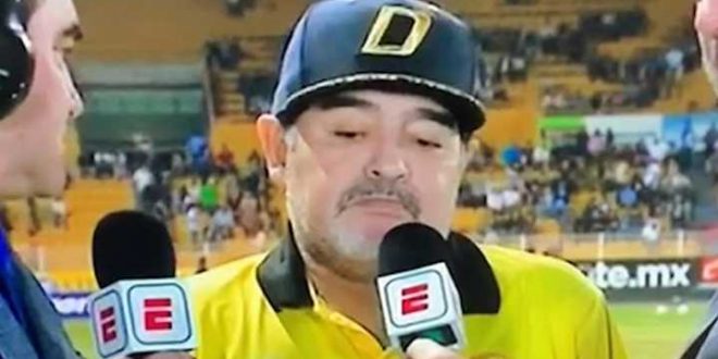 Video : Maradona ya no puede ni hablar en una entrevista
