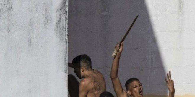 Decapitaciones y máxima tensión en un motín en una cárcel en Brasil