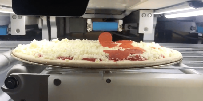 Video: Un robot permite hacer hasta 300 pizzas por hora