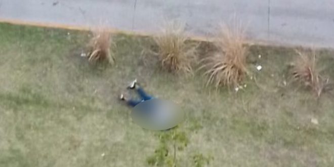 Video: robó una moto, lo persiguieron y lo asesinaron a patadas