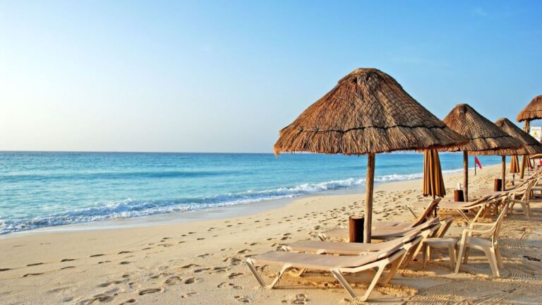Perú: Descubre playas, gastronomía y un vínculo directo con Argentina, más allá de Machu Picchu