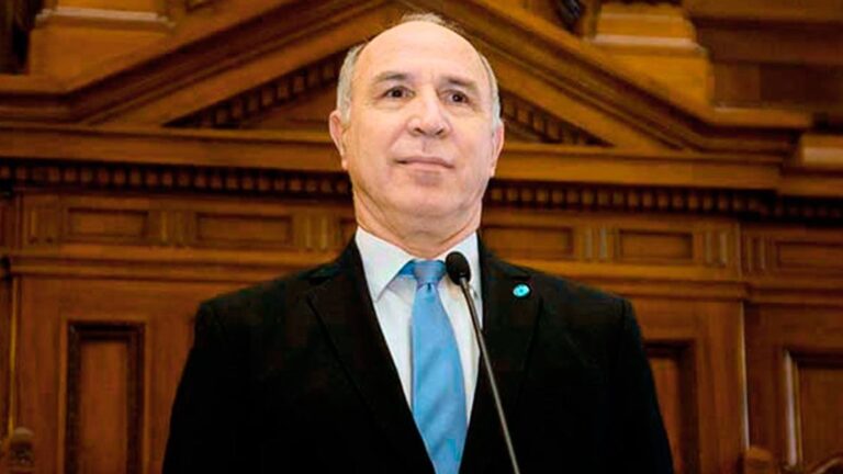 Ricardo Lorenzetti defiende a Néstor Kirchner por su lucha por una Corte independiente y denuncia persecución por parte de Mauricio Macri
