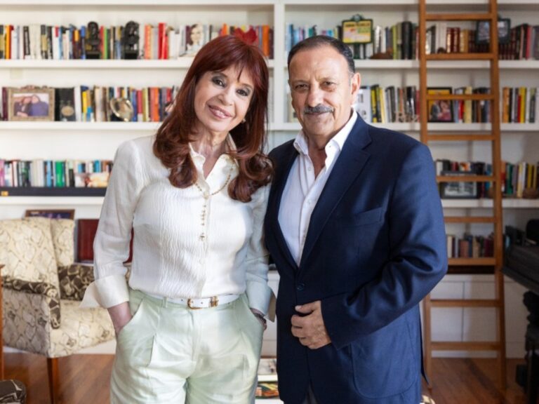 Cristina Kirchner se reúne con Ricardo Quintela, gobernador del PJ excluido por Milei