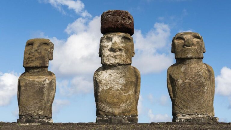 Isla de Pascua: Un Encuentro Mágico entre Misticismo y Naturaleza en Chile
