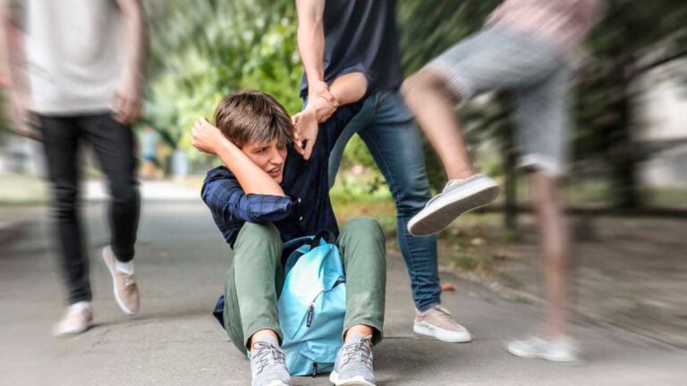 CABA lanza un protocolo integral para combatir el acoso escolar