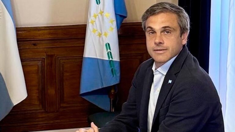 Michel critica al Gobierno por cambios innecesarios en el monotributo