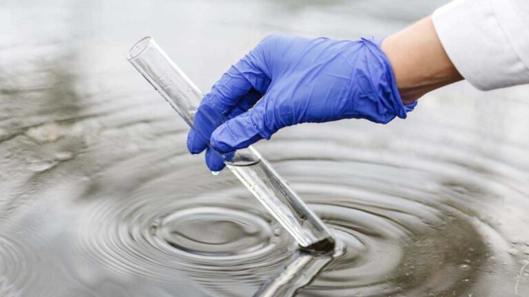 Alerta: Consumo de Agua Contaminada con Arsénico