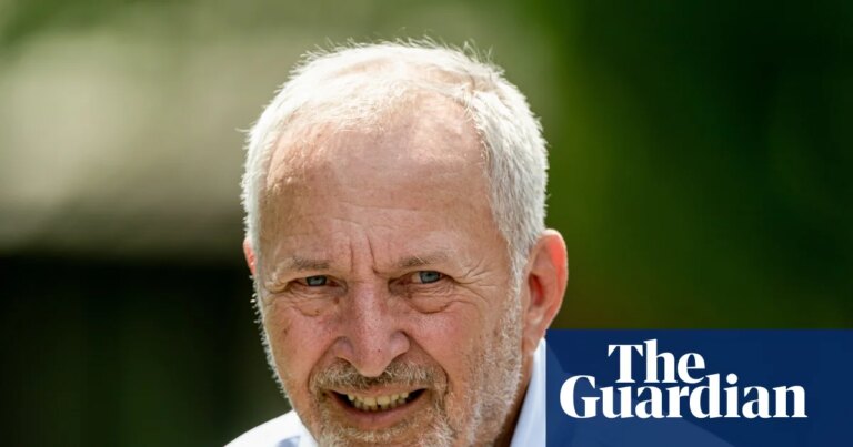 Larry Summers deja su puesto en Harvard debido a la investigación sobre Epstein