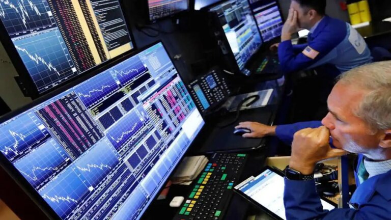 El riesgo país baja de 600 puntos: bonos se disparan