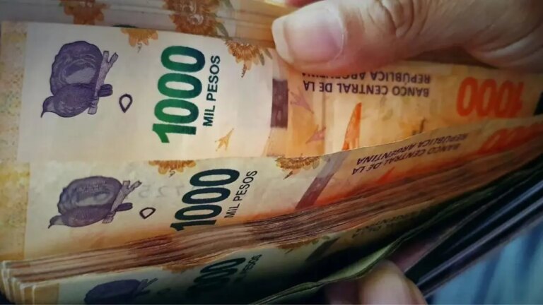 Los Sectores y Provincias con los Mejores Sueldos: Informe de Interbanking Revela los Datos Clave