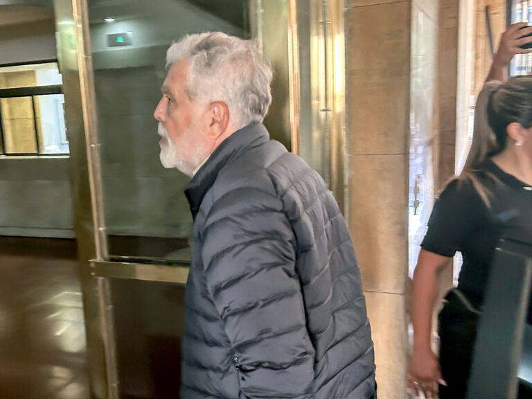 El tribunal niega prisión domiciliaria a Julio De Vido