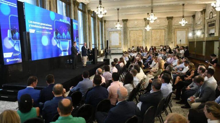 PyMEs: Clave en el Crecimiento y el Consumo Entre Nuevas Generaciones