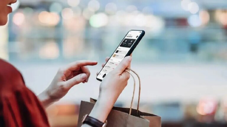 Conecta tus tarjetas a MODO y paga con QR en cualquier tienda