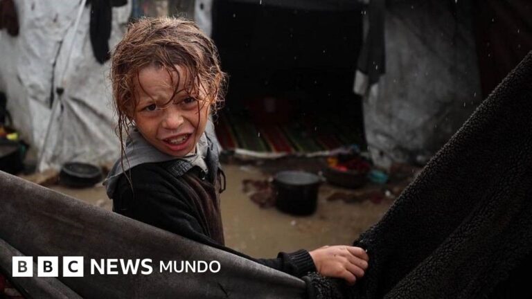 Desesperante crisis en Gaza: las lluvias de invierno amenazan vidas de niños y familias