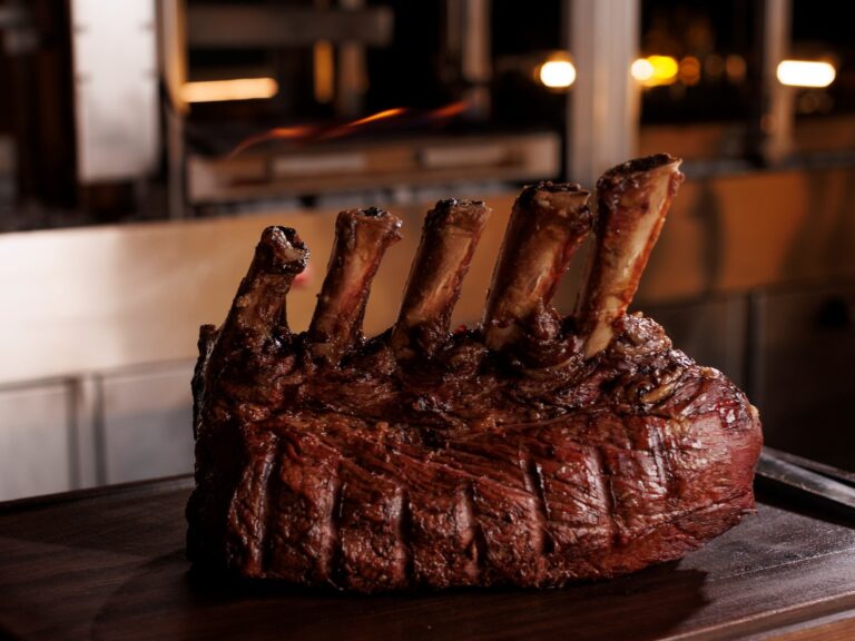 Descubre un Restaurante en Palermo: Menú por Pasos y Delicioso Costillar Asado