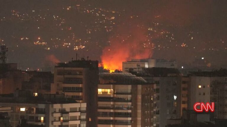 Fuego y humo: Beirut golpeado por nuevo ataque aéreo israelí