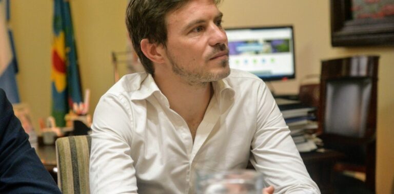 El Gobierno de Kicillof Responde al Pacto Comercial con EE.UU.