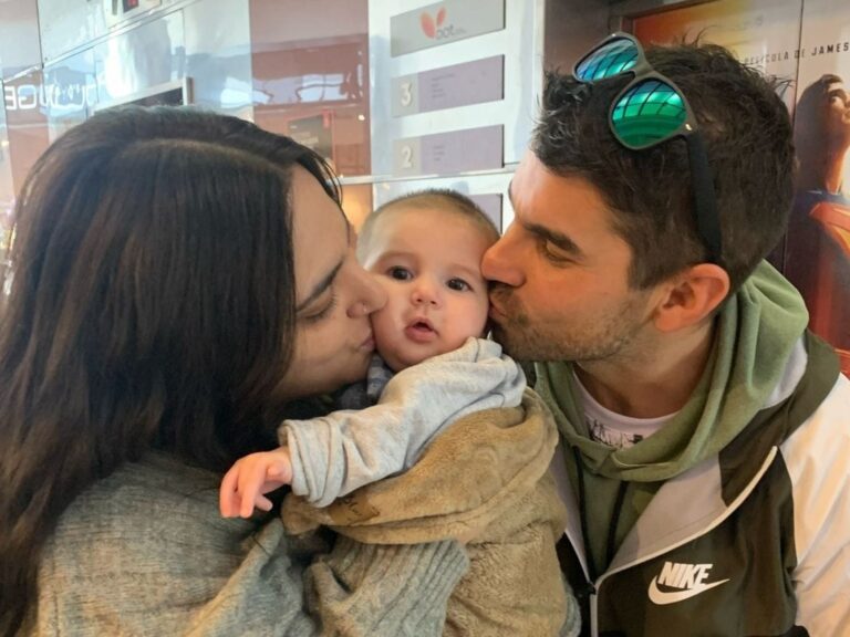 Un bebé lloraba seis horas al comer: descubrieron la solución que lo cambió todo