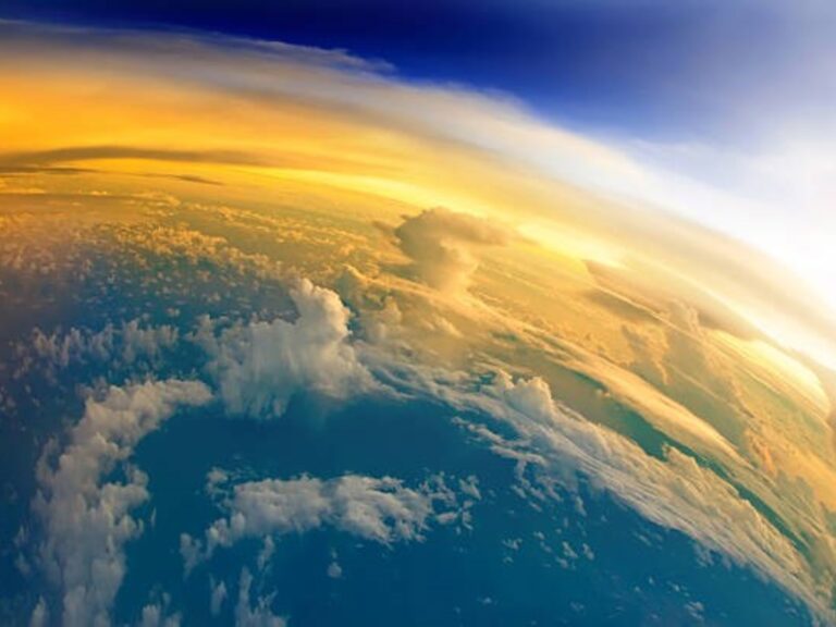 Descubren nueva evidencia que duplica la antigüedad de la vida en la Tierra