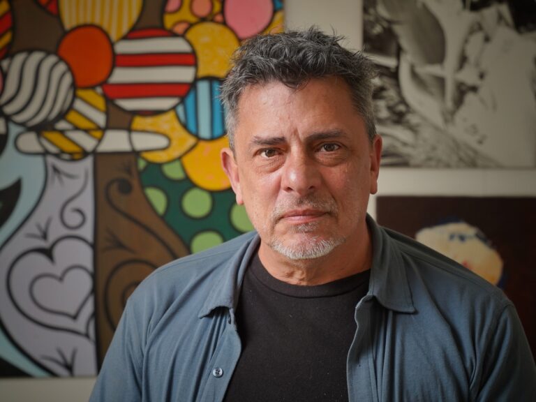 Javier Daulte: Pasión por el teatro y la magia de ‘Secreto en la montaña’