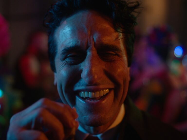 Diego Peretti debuta como director eligiendo un icónico héroe de cómic