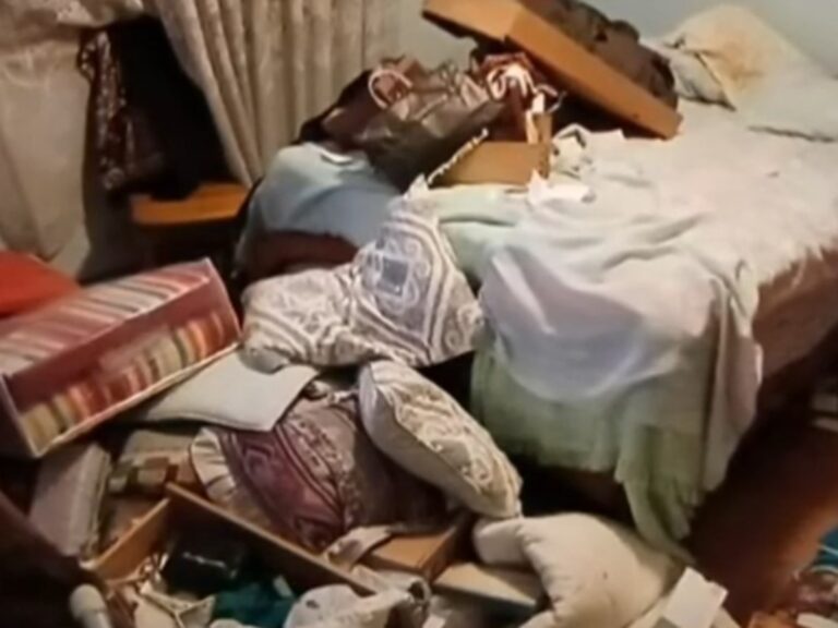 Roban hasta las zapatillas
