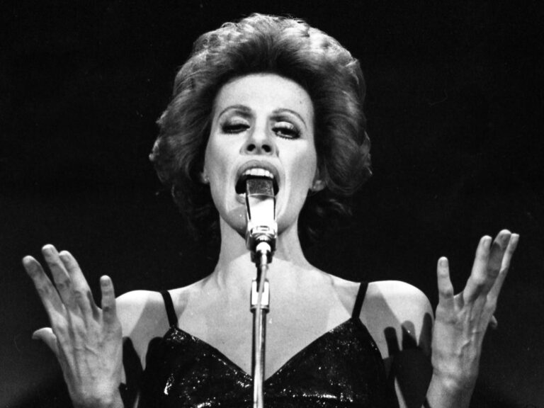 Fallece Ornella Vanoni, icónica estrella de la música italiana, a los 91 años