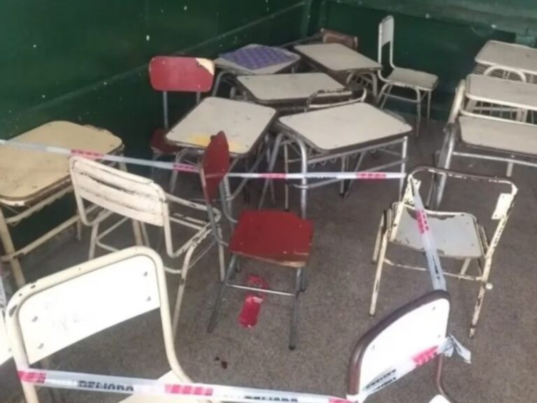Estudiante de 13 años apuñala a compañera en aula de Tucumán
