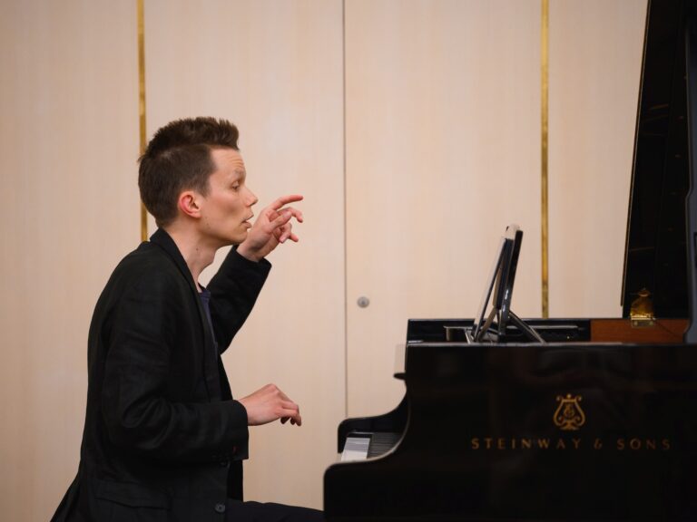 El Colón Contemporáneo cierra su temporada con tres innovadoras obras que fusionan piano y voz hablada